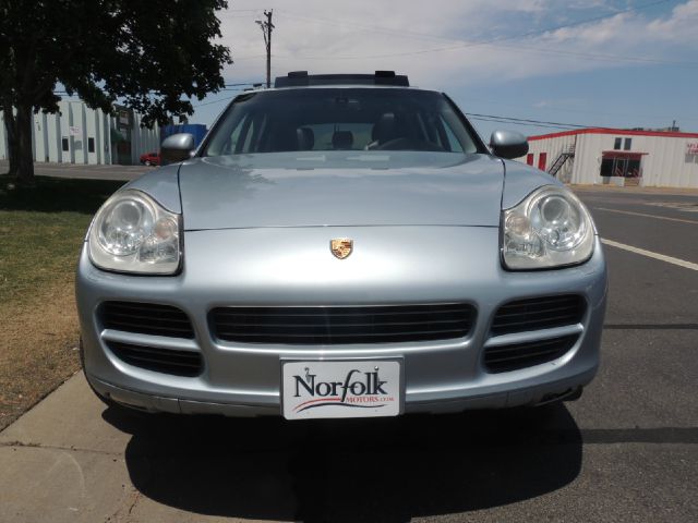 Porsche Cayenne 2006 photo 2