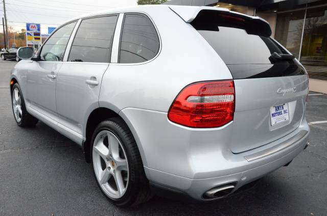 Porsche Cayenne 2008 photo 2