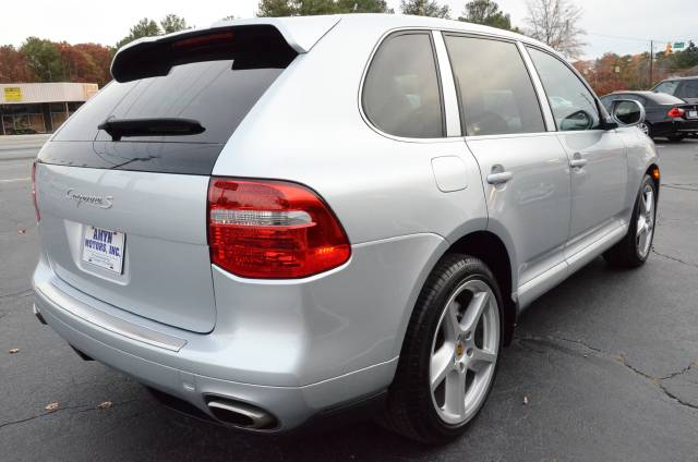 Porsche Cayenne 2008 photo 4