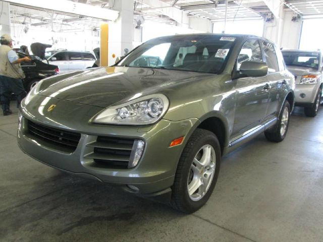 Porsche Cayenne 2008 photo 1