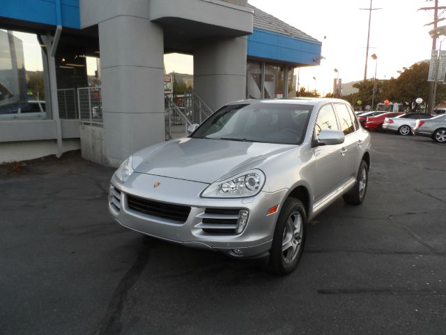 Porsche Cayenne 2010 photo 4