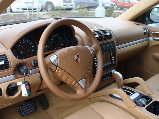 Porsche Cayenne 2010 photo 4