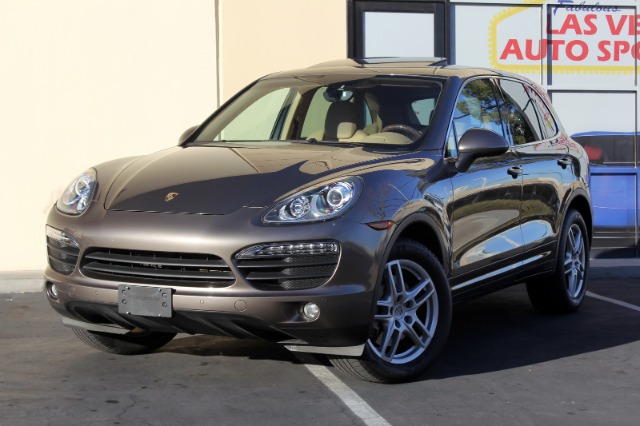 Porsche Cayenne 2011 photo 3