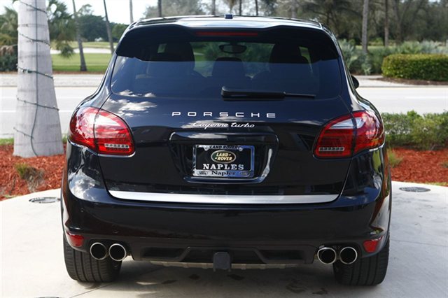 Porsche Cayenne 2011 photo 4