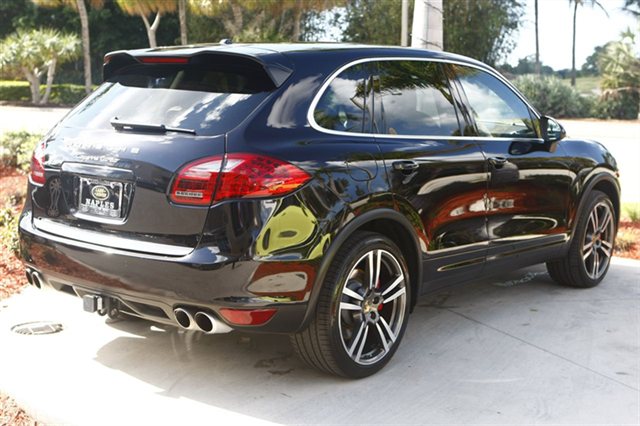 Porsche Cayenne 2011 photo 5