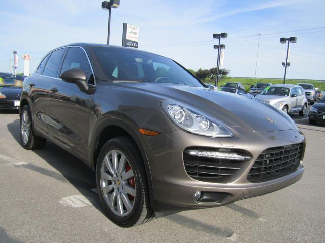 Porsche Cayenne 2011 photo 3