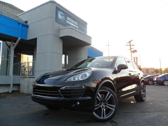 Porsche Cayenne 2012 photo 4