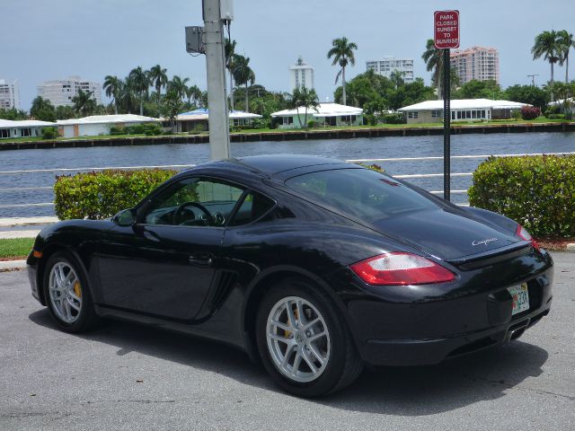 Porsche Cayman 2007 photo 2