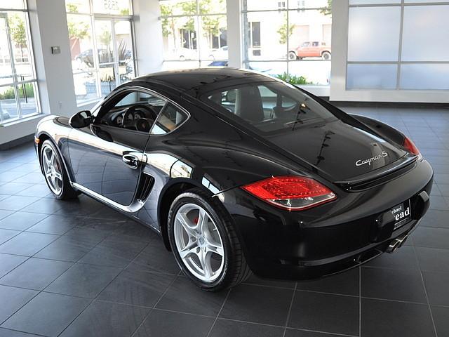 Porsche Cayman 2010 photo 2