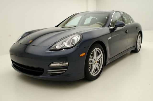 Porsche Panamera 2010 photo 4