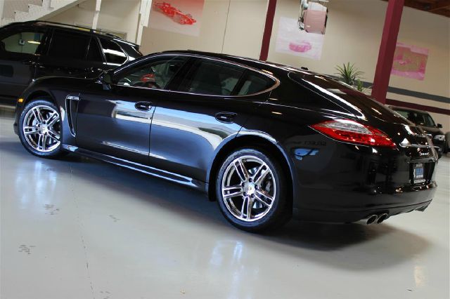 Porsche Panamera 2010 photo 7