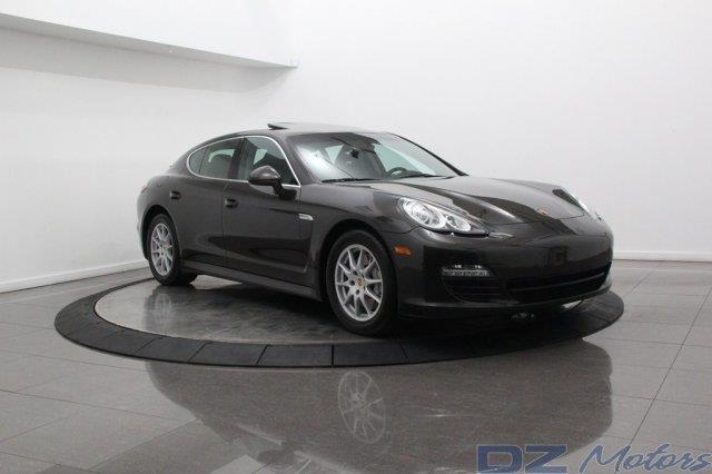 Porsche Panamera 2010 photo 116