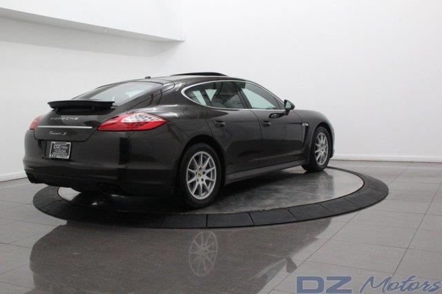 Porsche Panamera 2010 photo 13