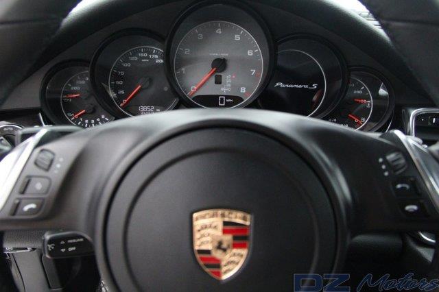 Porsche Panamera 2010 photo 52