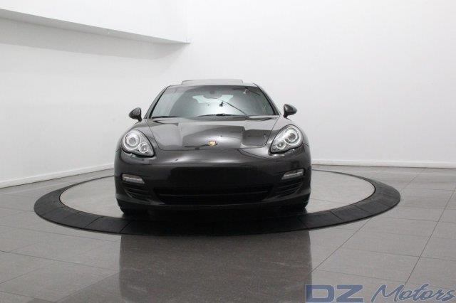 Porsche Panamera 2010 photo 6