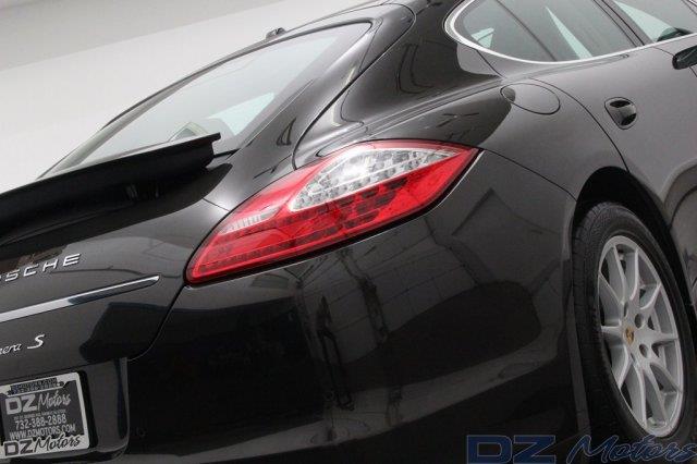 Porsche Panamera 2010 photo 66