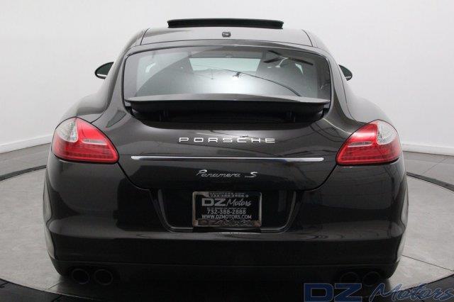 Porsche Panamera 2010 photo 69