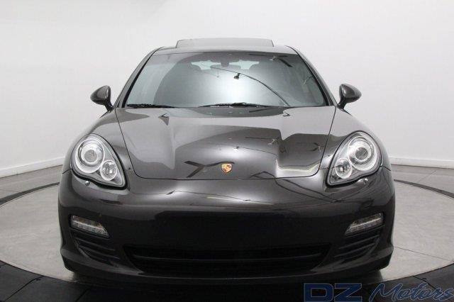 Porsche Panamera 2010 photo 80