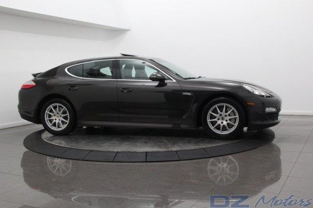 Porsche Panamera 2010 photo 85