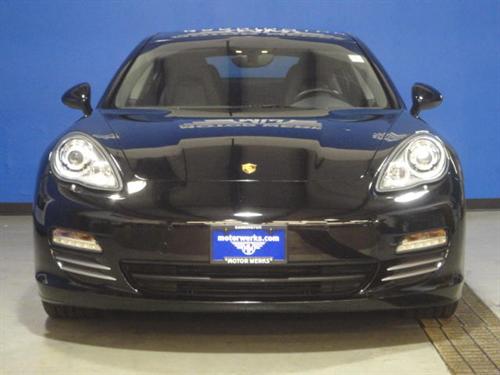 Porsche Panamera 2011 photo 1