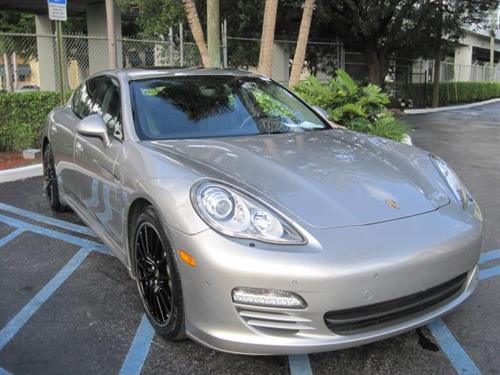 Porsche Panamera 2011 photo 4