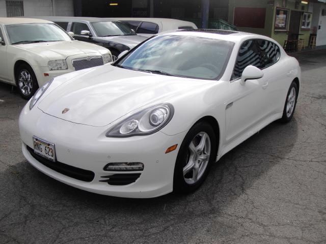 Porsche Panamera 2011 photo 2