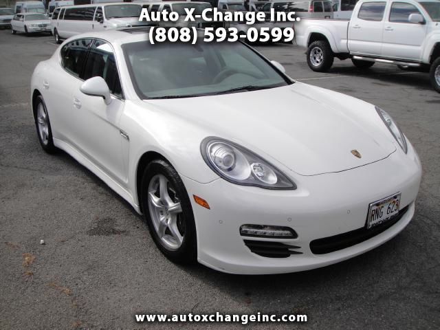 Porsche Panamera 2011 photo 4