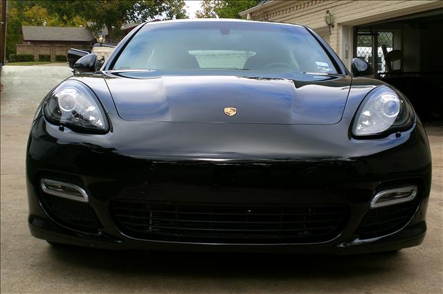 Porsche Panamera 2011 photo 2