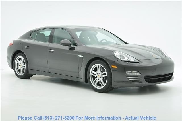 Porsche Panamera 2012 photo 1