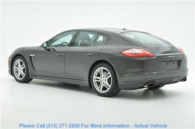 Porsche Panamera 2012 photo 4