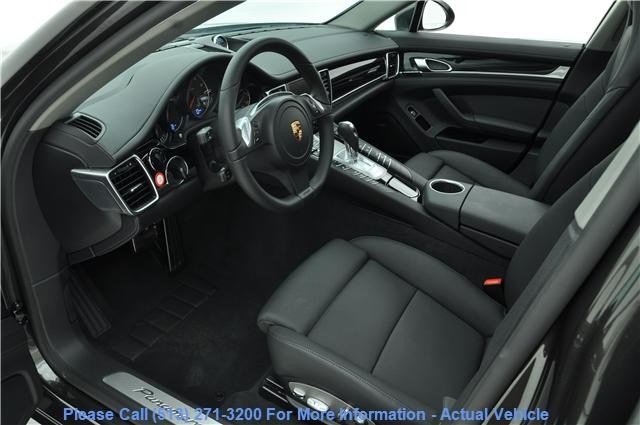 Porsche Panamera 2012 photo 5