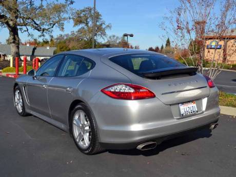 Porsche Panamera 2012 photo 3