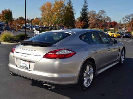 Porsche Panamera 2012 photo 4