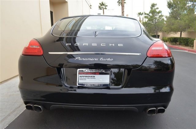 Porsche Panamera 2012 photo 3