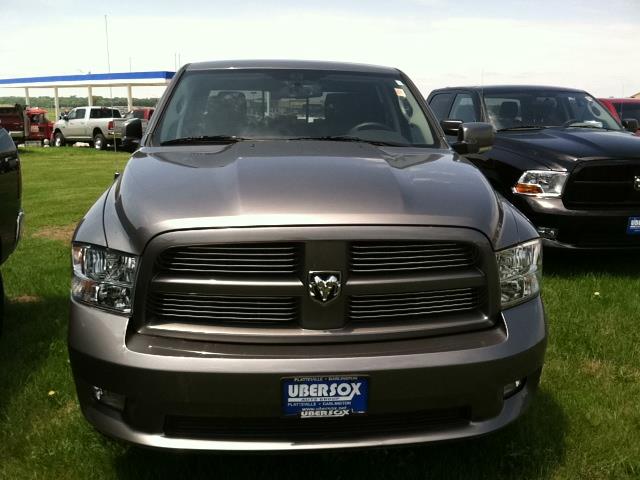 RAM 1500 2012 photo 1