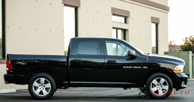 RAM 1500 Dx-vp Sedan Pickup Truck