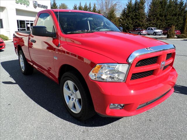 RAM 1500 2012 photo 1