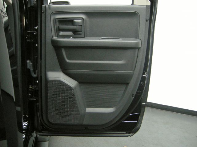 RAM Ram Pickup 2012 photo 32