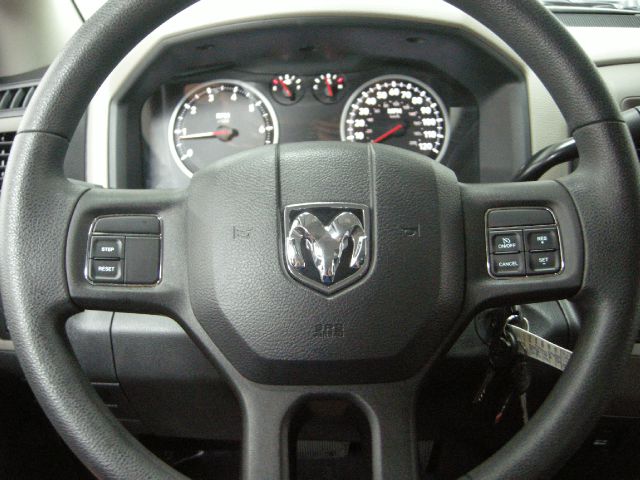 RAM Ram Pickup 2012 photo 38