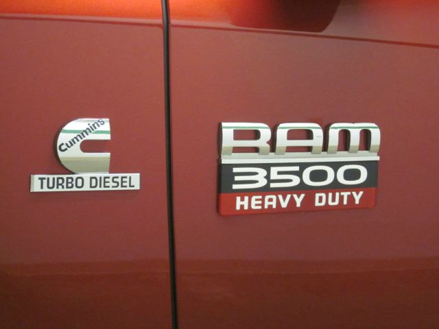 RAM Ram Pickup 2012 photo 18