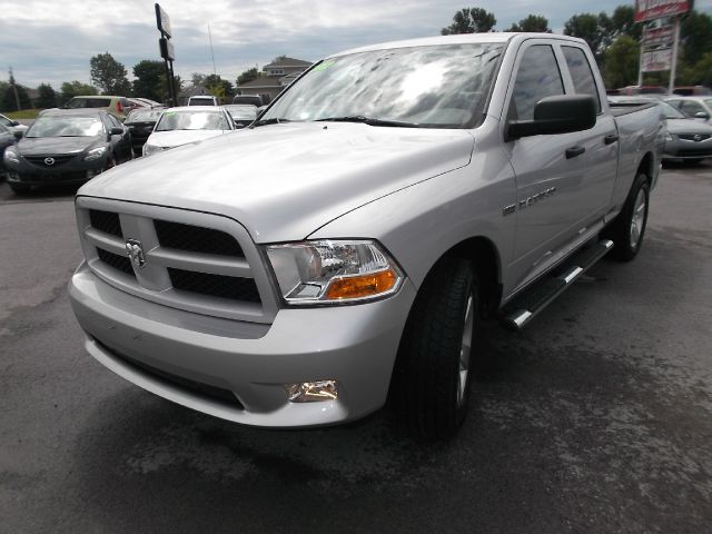 RAM Ram Pickup 2012 photo 3