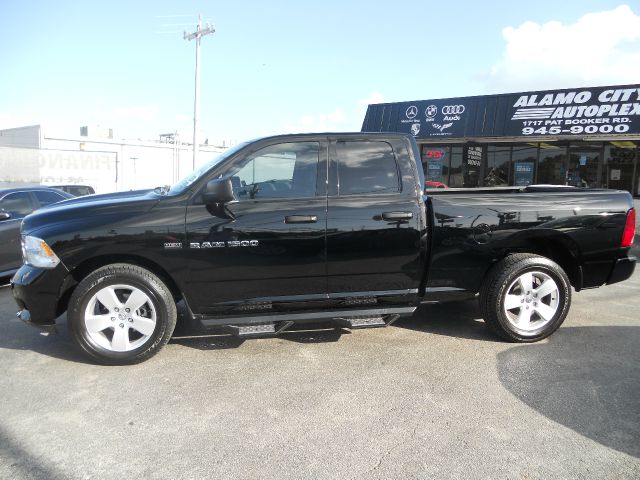 RAM Ram Pickup 4dr LX 4WD Auto Pickup Truck