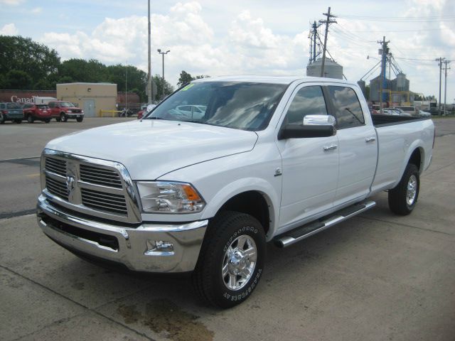 RAM Ram Pickup 2012 photo 1