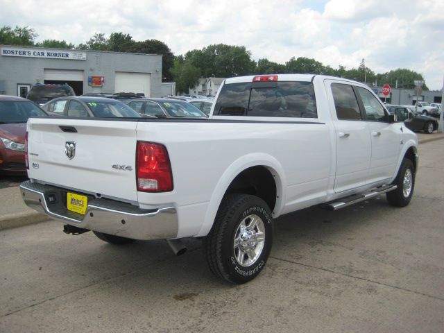 RAM Ram Pickup 2012 photo 4