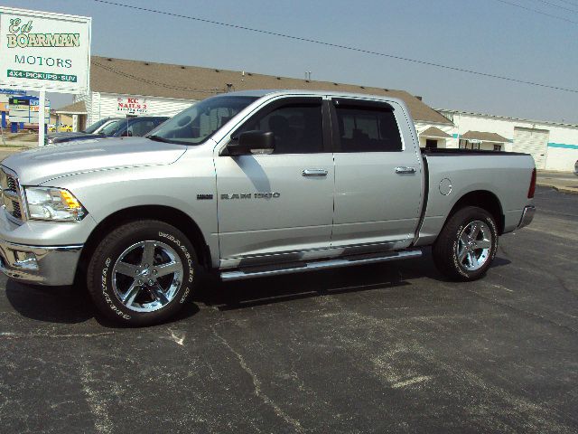 RAM Ram Pickup 2012 photo 2