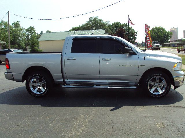 RAM Ram Pickup 2012 photo 3