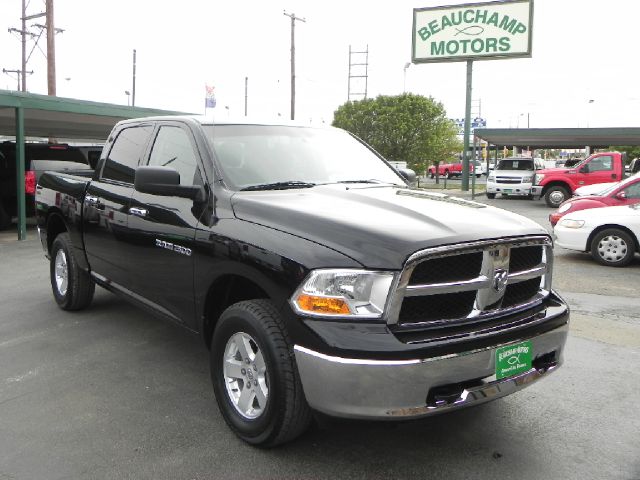 RAM Ram Pickup 2012 photo 3