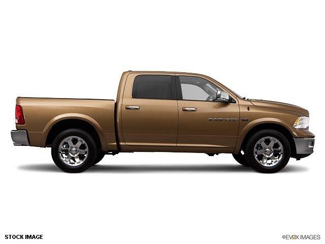 RAM Ram Pickup 2012 photo 1