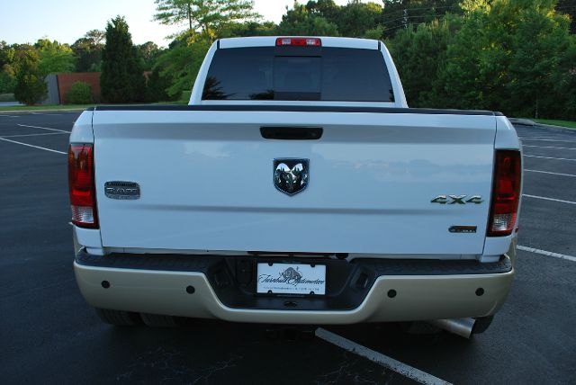 RAM Ram Pickup 2012 photo 3