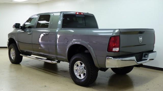 RAM Ram Pickup 2012 photo 3